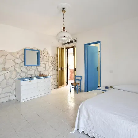 1 Bedroom Stunning In